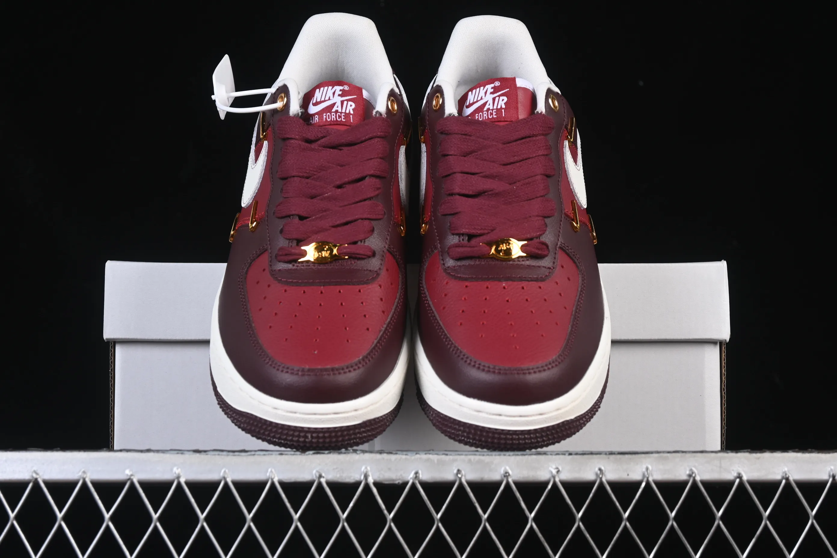 All categories Nk Air Force 1 Air Force series Nk Air Force 1 Low Air Force low-top Nike Air Force 1'07 Low Air Force 1 low-top casual sneakers IR0485-611